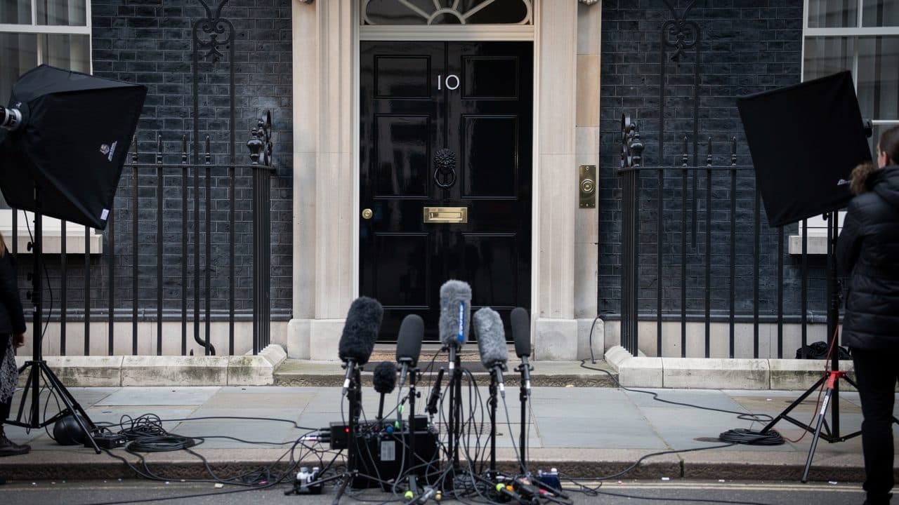 Starmer gibt auf – was passiert jetzt in Großbritannien?
