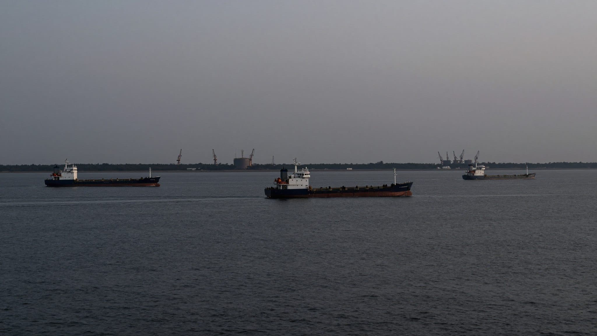Iran droht mit Sperrung einer der wichtigsten Schifffahrtsrouten der Welt