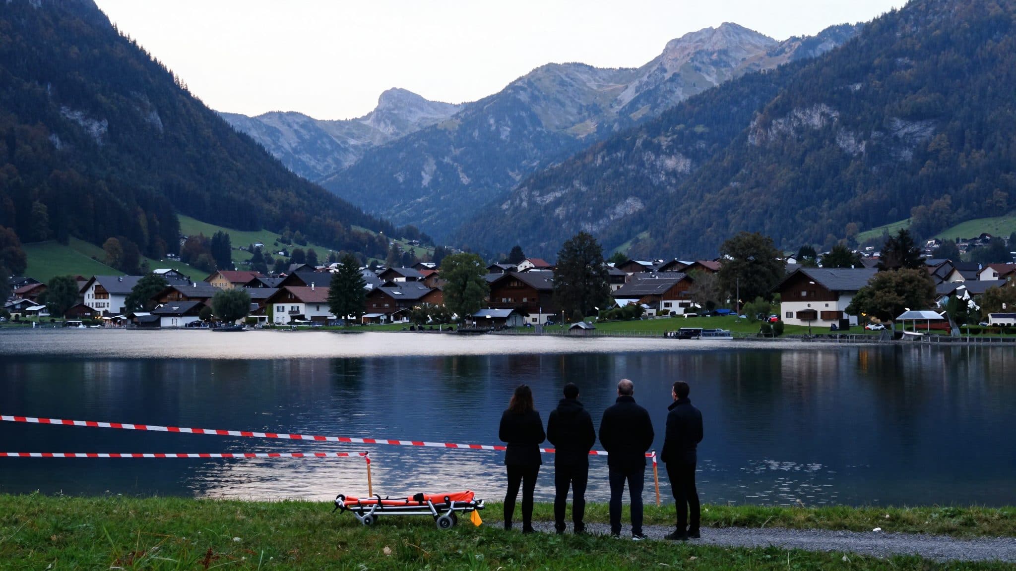 Eine ältere Frau stirbt beim Schwimmen in einem Tiroler Badesee