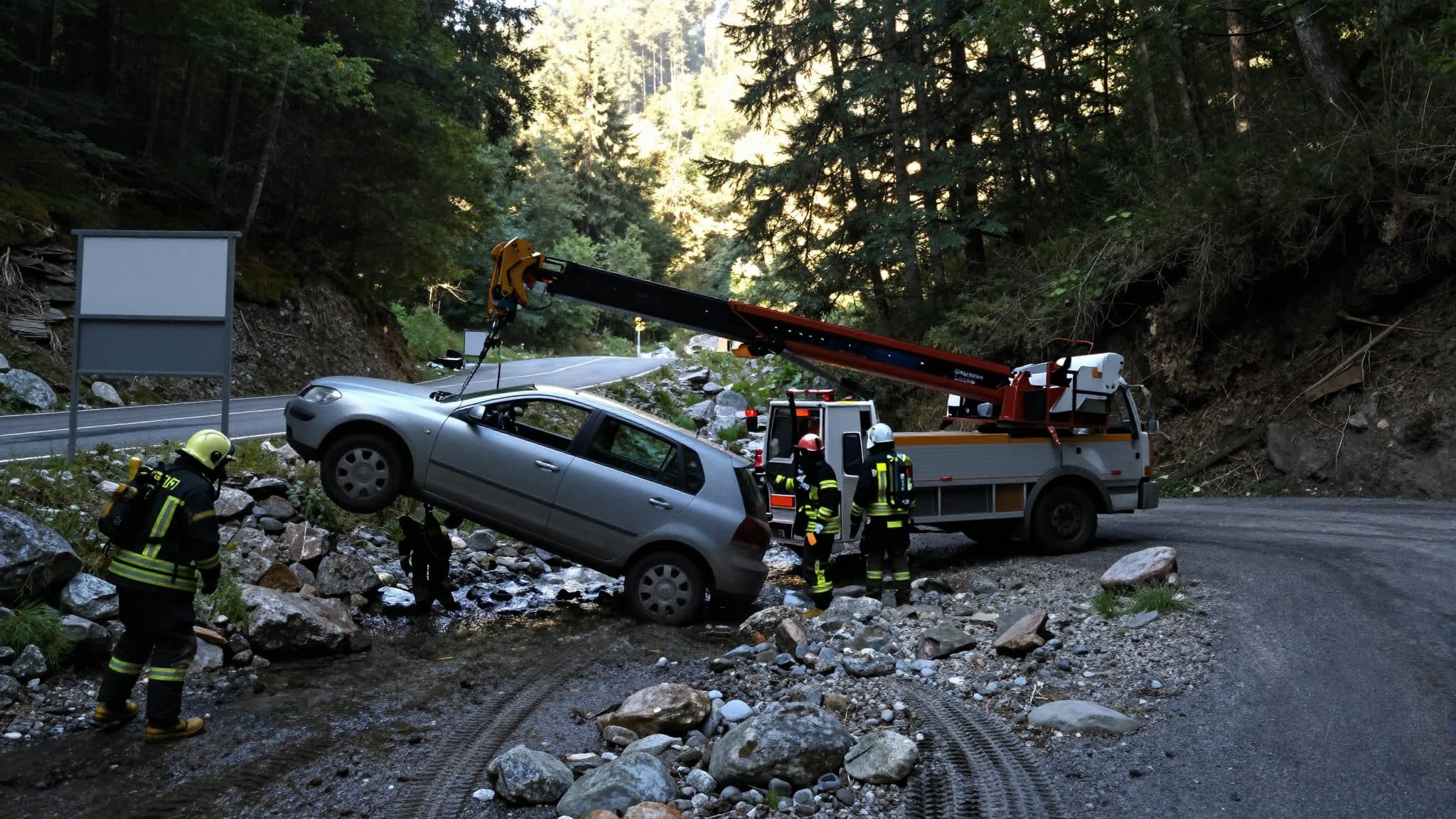 Auto rollt allein weg: Wie ein vergessener Gang zur Gefahr wurde