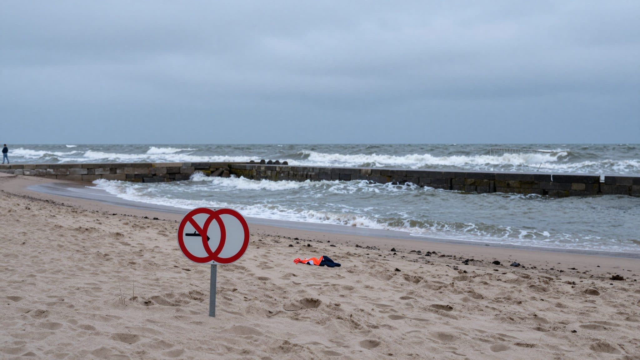 Mann stirbt nach Badeunfall vor Warnemünde – worauf du achten solltest
